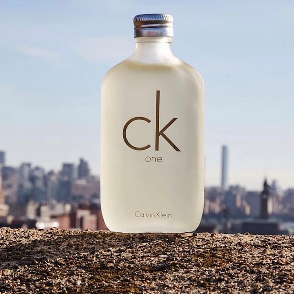 
                  
                    CK ONE CALVIN KLEIN
                  
                