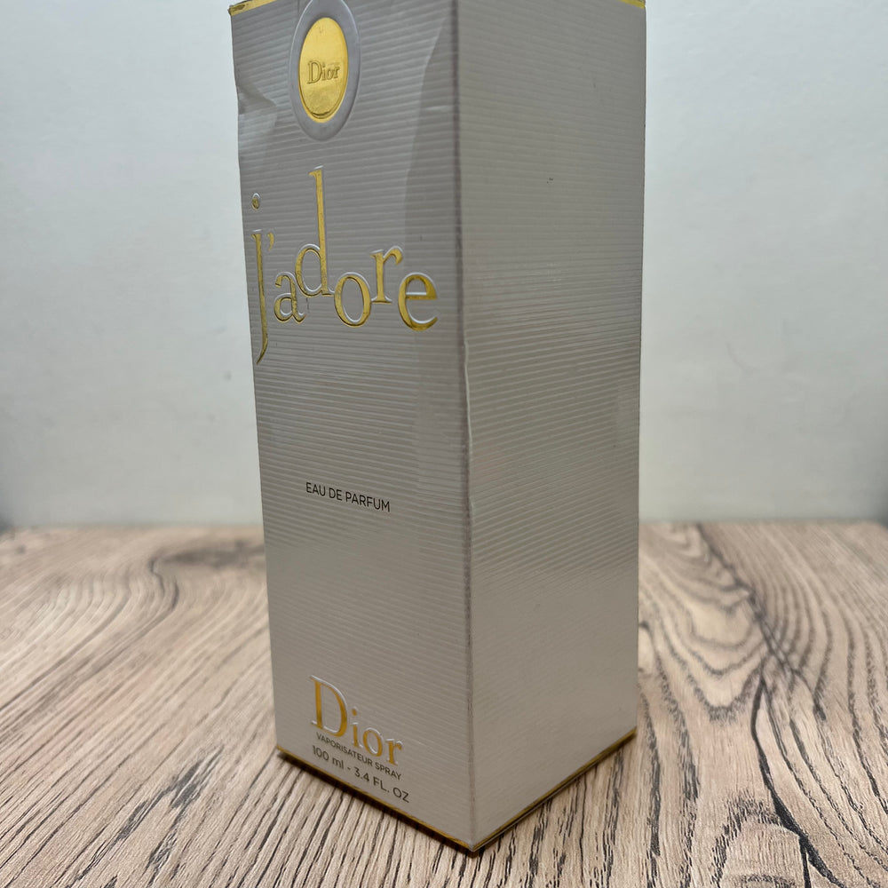 
                  
                    J´ADORE EAU DE PARFUM CHRISTIAN DIOR
                  
                