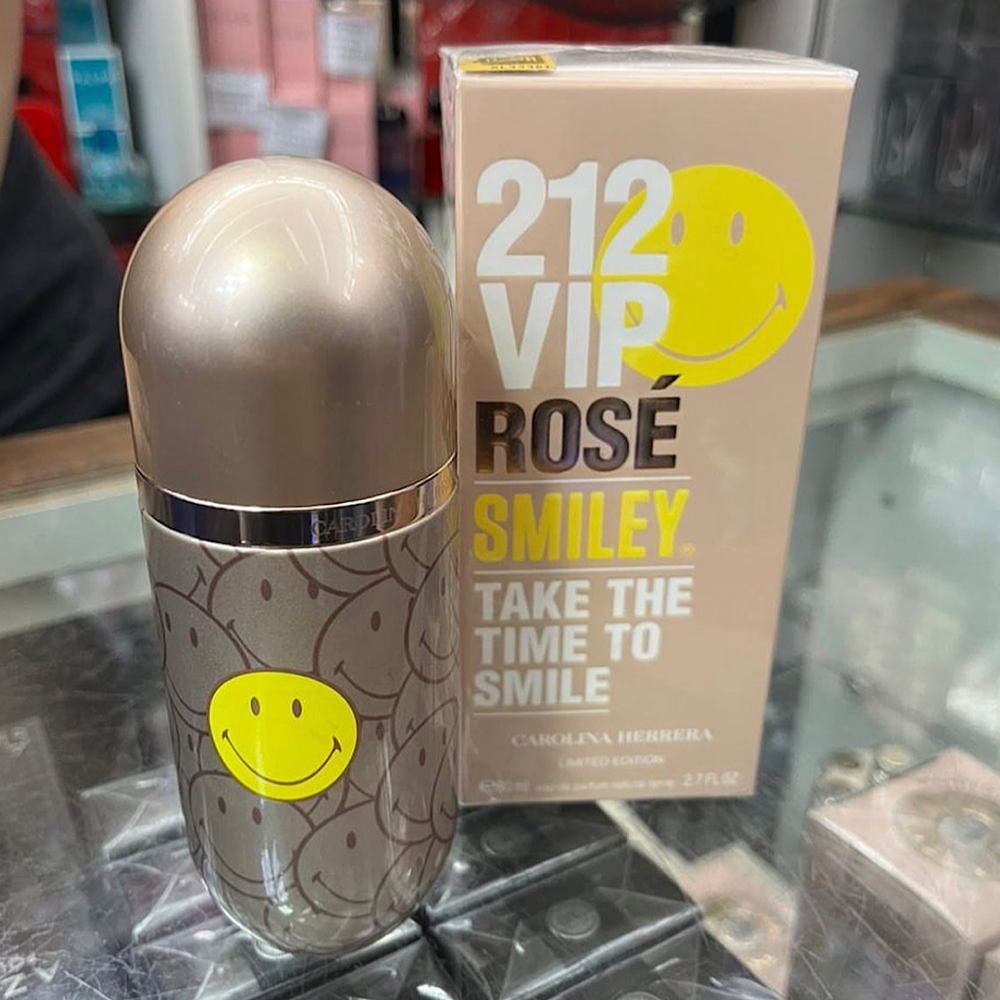 
                  
                    212 VIP ROSÉ SMILEY CAROLINA HERRERA
                  
                